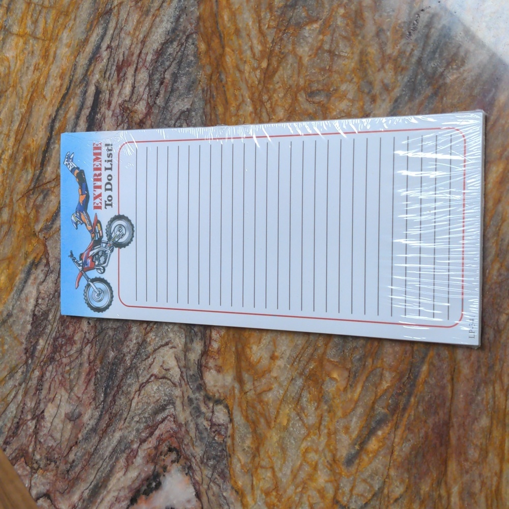 Pad of paper - Extreme To Do List -NEW
